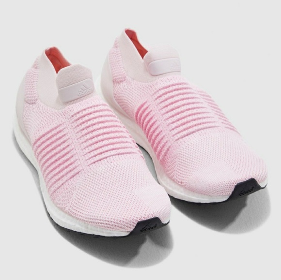 NWT adidas ULTRABOOST LACELESS PINK SHOES - Picture 2 of 7